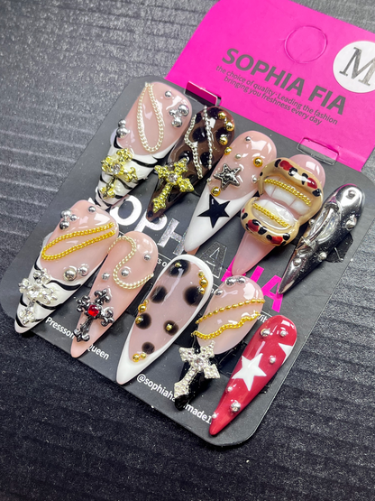Y2K Punk Rock Stiletto Press On Nails Milky Nude Background 3D Leopard Lips Teeth Rhinestone Cross Black Star Zebra Leopard Print Gold Silver Chain Metal Stud Silver Shark Reusable Acrylic Nail Tips