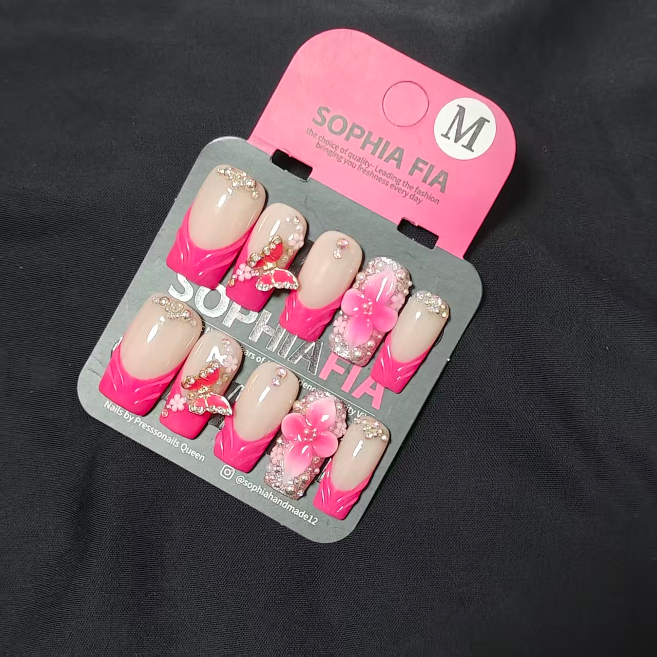 Barbie Pink French Press On Nails Long Square Shape Curved Edge French Design 3D Pink Floral Crystal Butterfly Full Bling Rhinestone Accents Reusable Acrylic Nail Tips（副本）